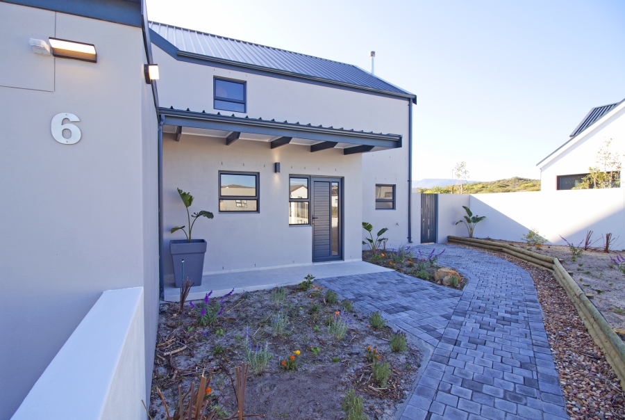 4 Bedroom Property for Sale in Kommetjie Western Cape